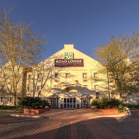Road Lodge Rustenburg Bagian luar foto