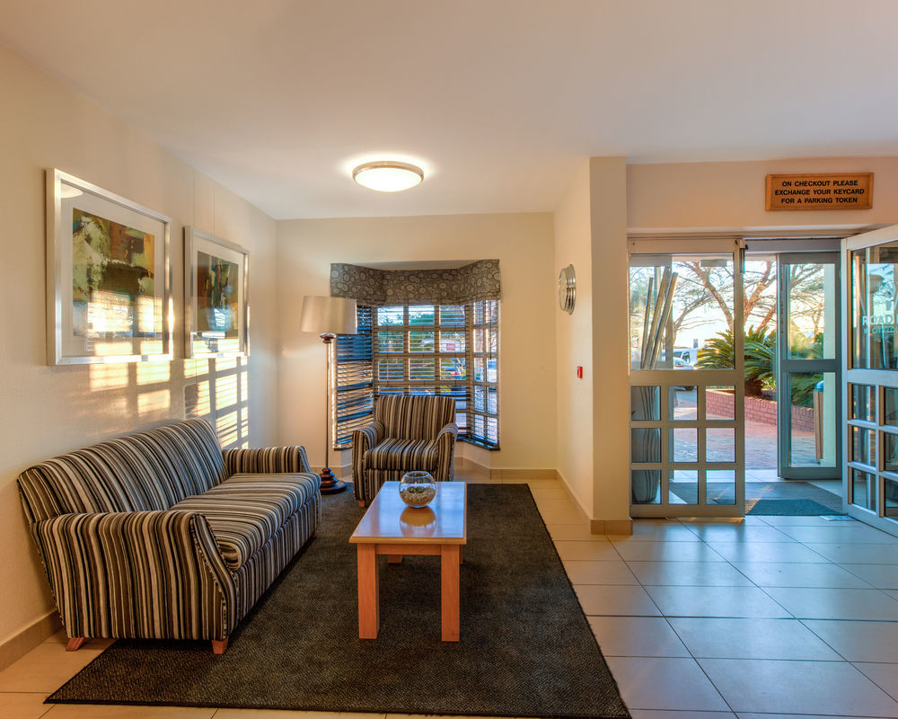 Road Lodge Rustenburg Bagian luar foto