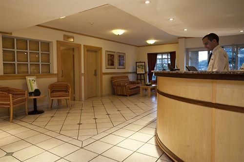 Road Lodge Rustenburg Bagian luar foto