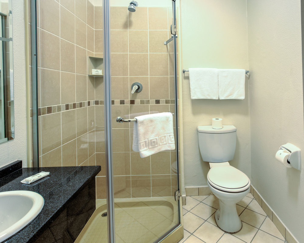 Road Lodge Rustenburg Bagian luar foto