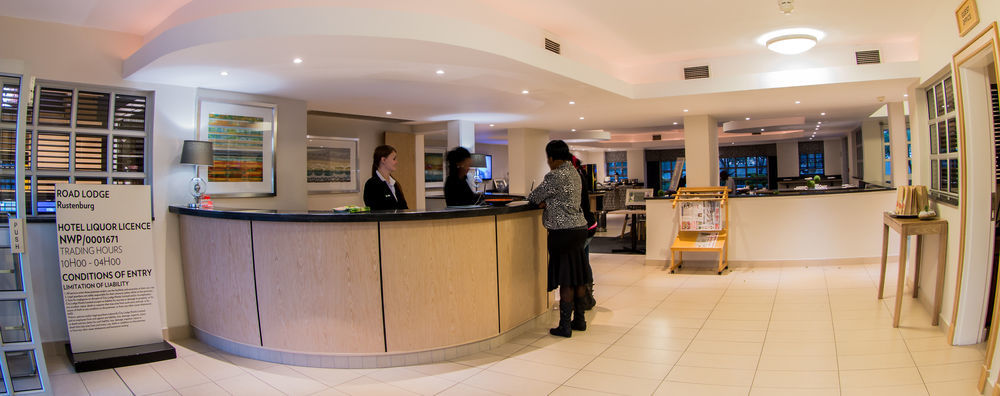 Road Lodge Rustenburg Bagian luar foto