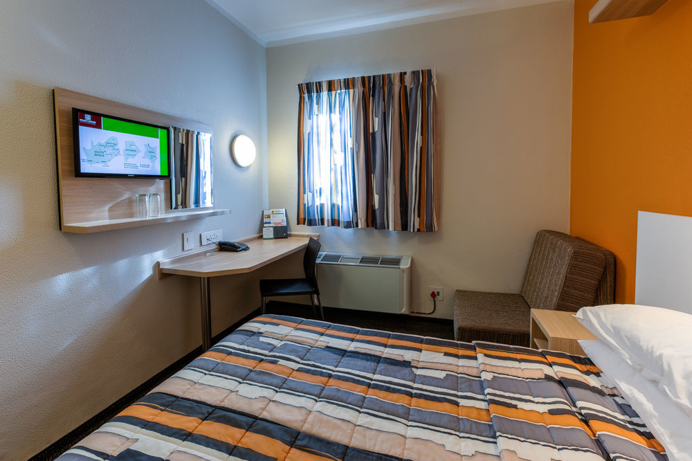 Road Lodge Rustenburg Bagian luar foto
